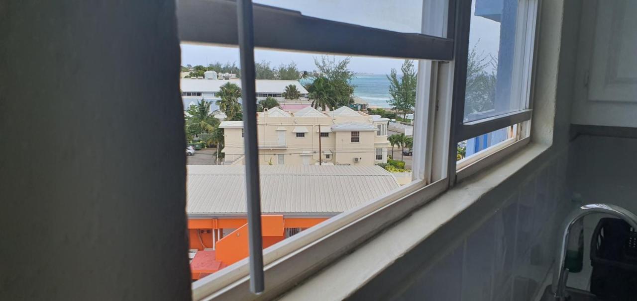 Hastings Towers 4D - Studio Apt Opp Beach Bridgetown Exterior foto