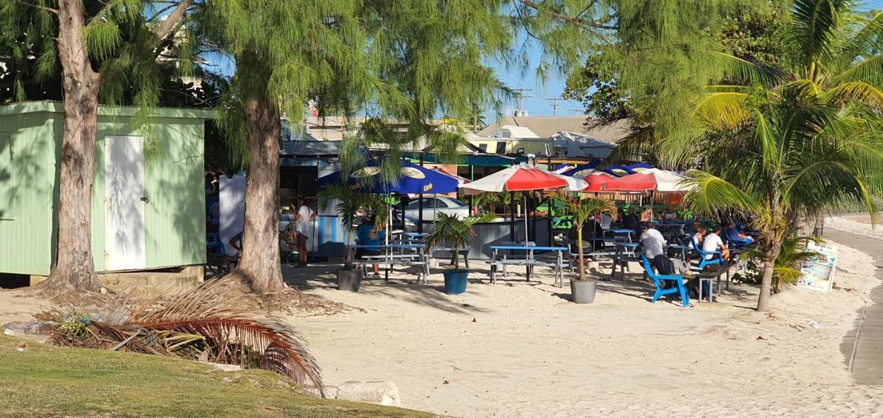 Hastings Towers 4D - Studio Apt Opp Beach Bridgetown Exterior foto