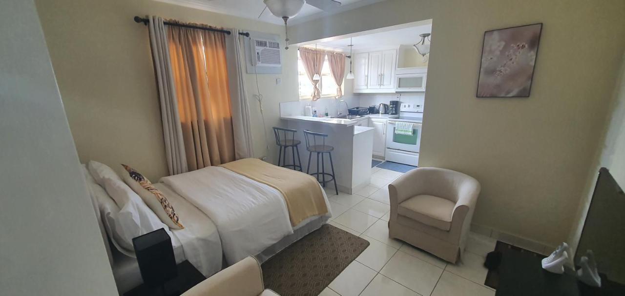 Hastings Towers 4D - Studio Apt Opp Beach Bridgetown Exterior foto